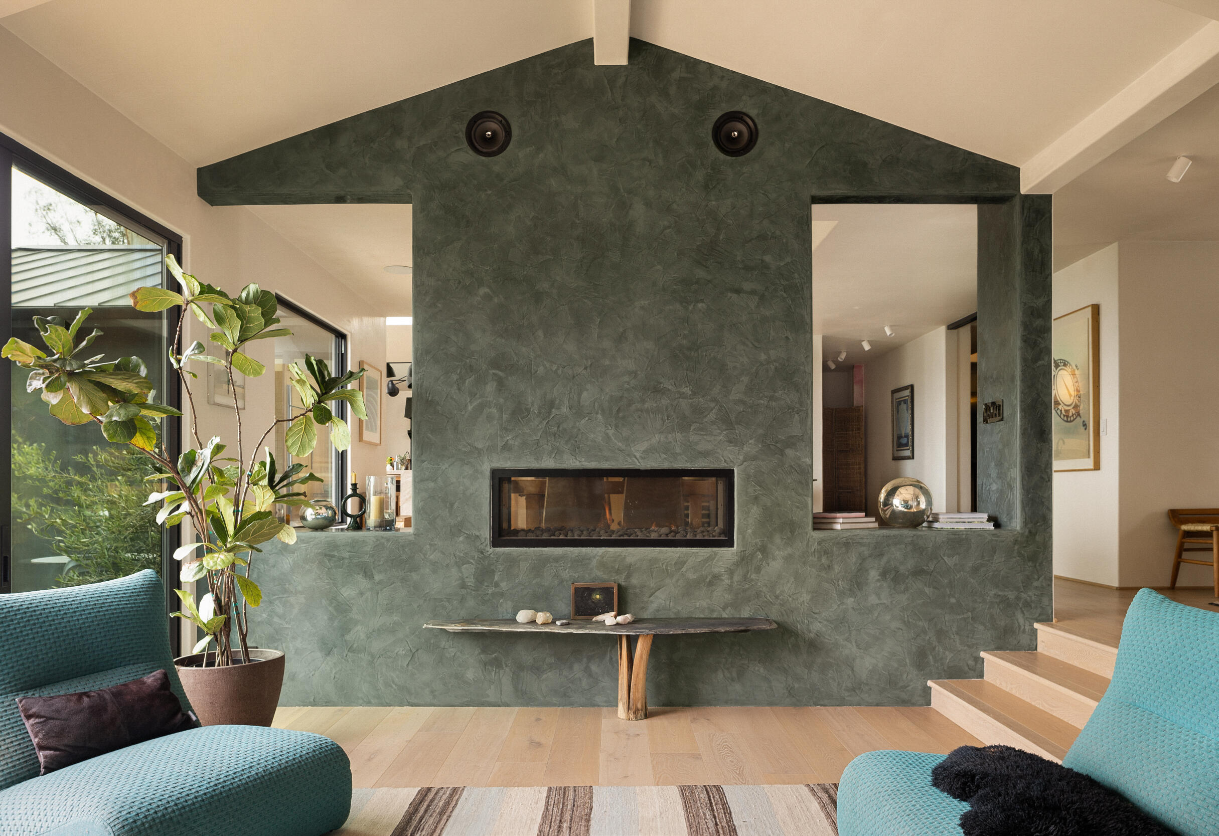 6635 Arozena Lane