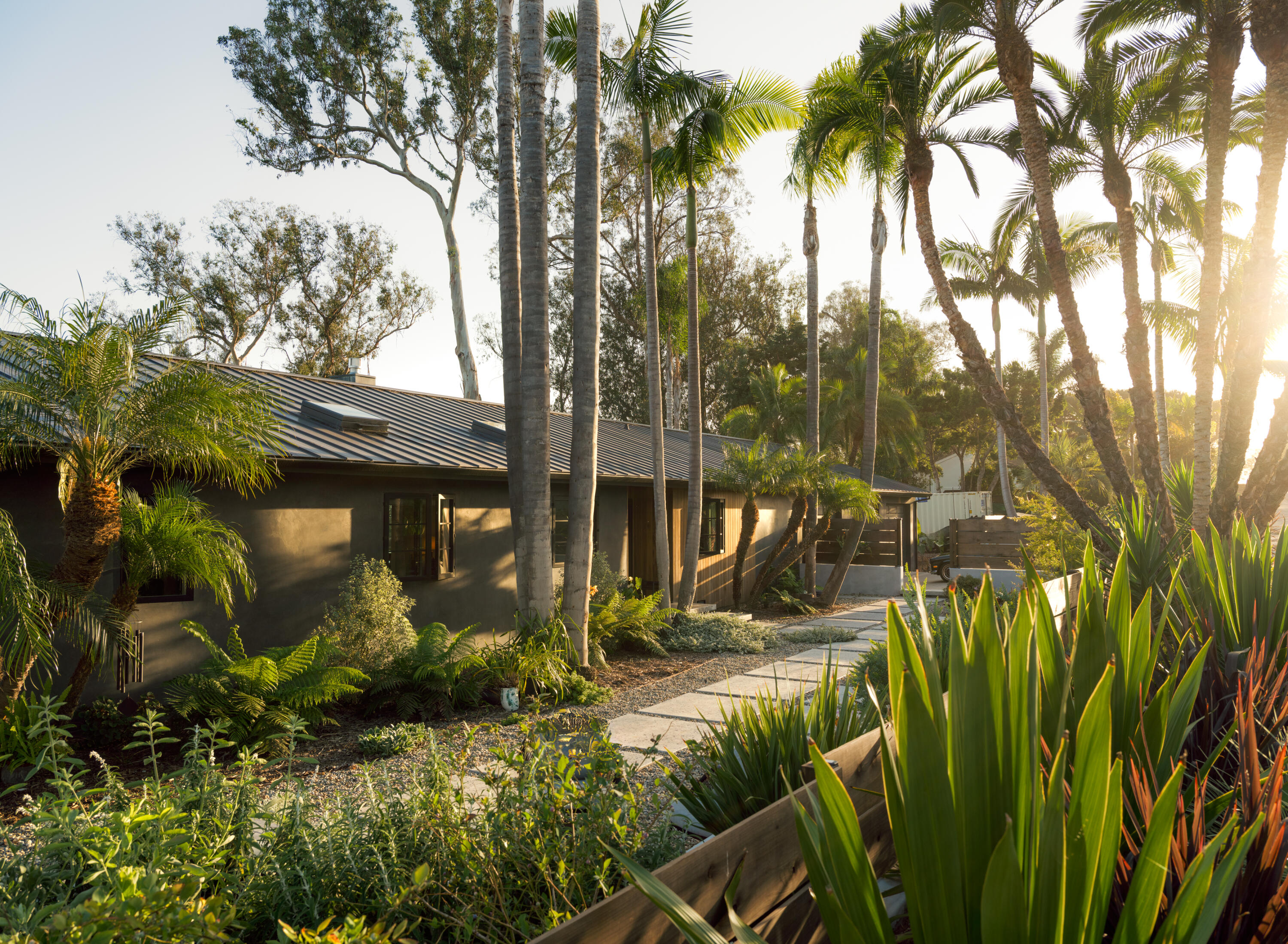 6635 Arozena Lane