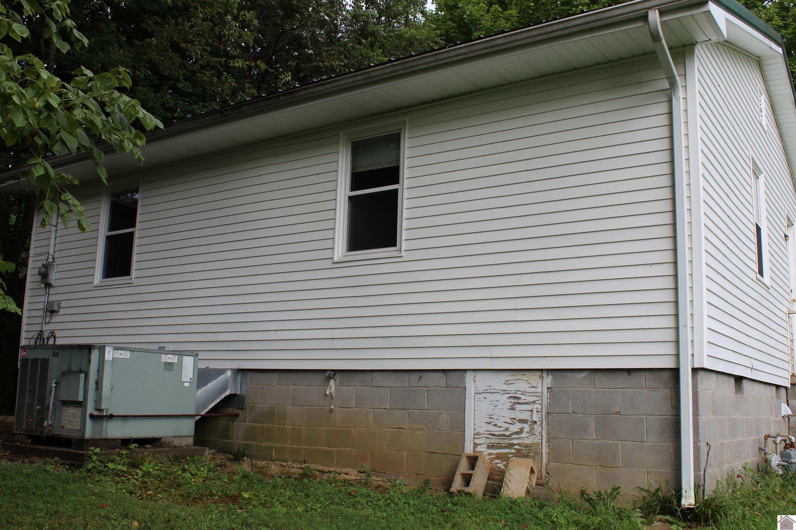 406 Helen Street