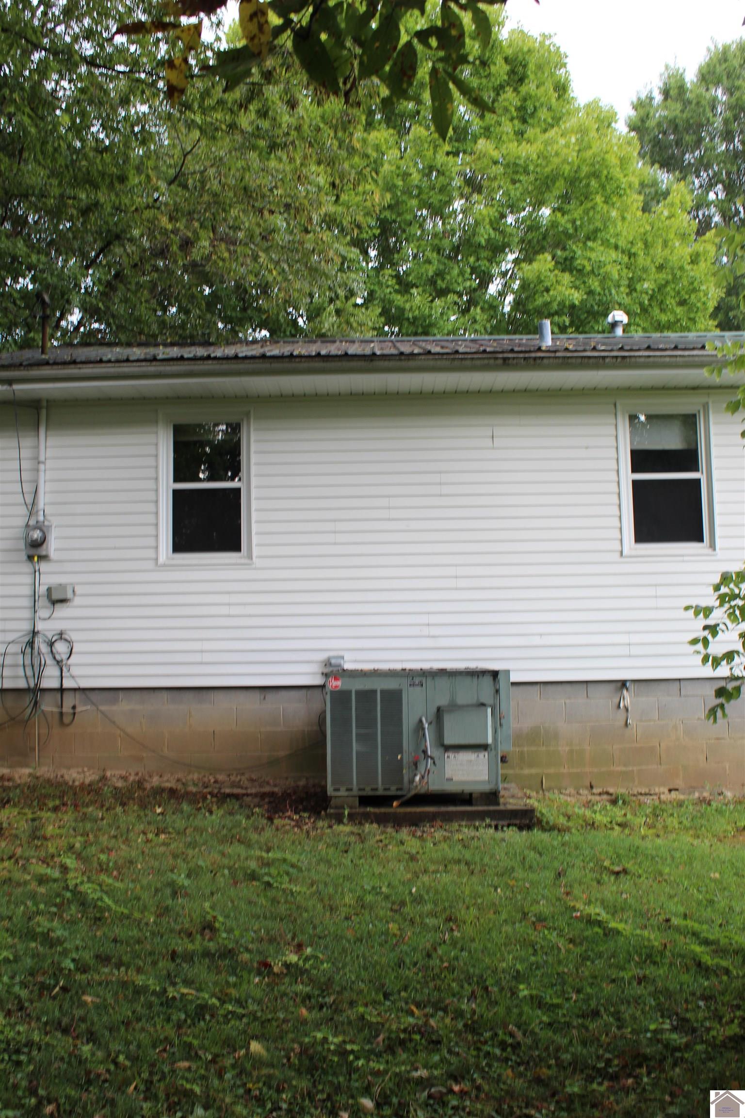 406 Helen Street