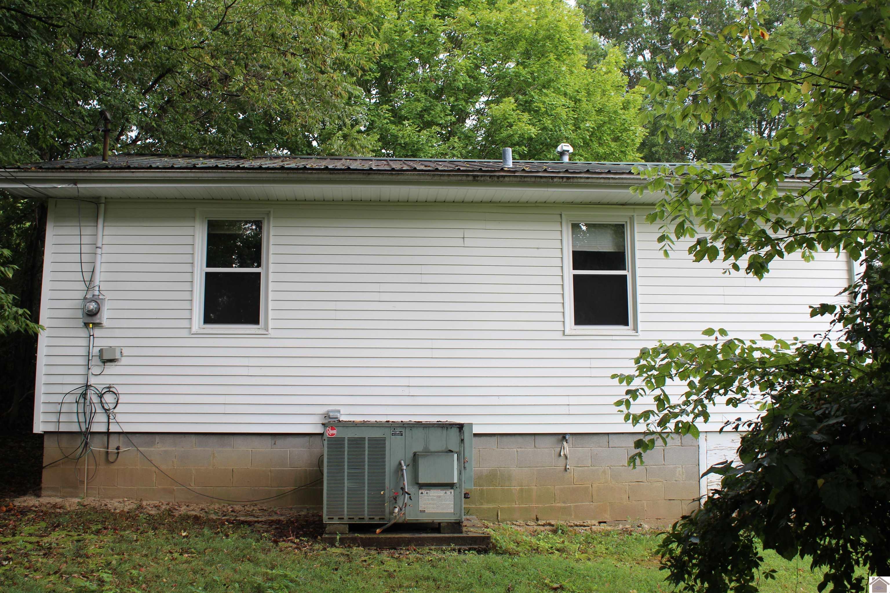 406 Helen Street