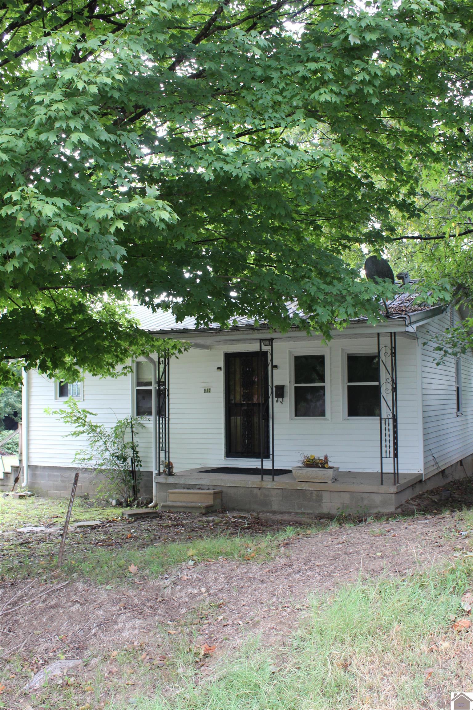 406 Helen Street