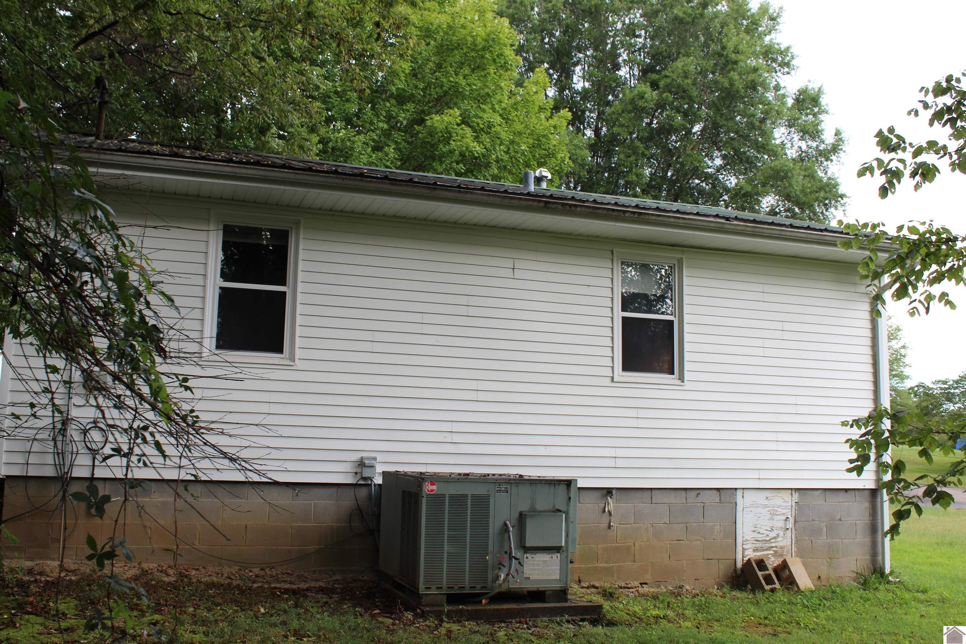 406 Helen Street