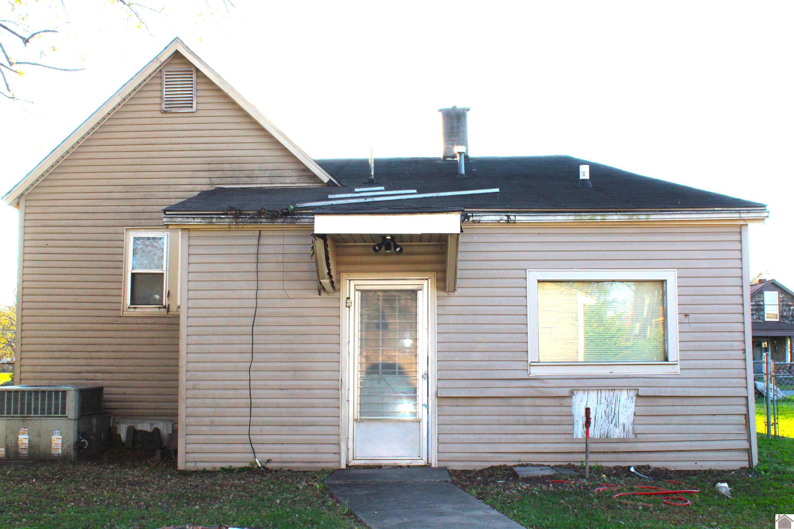 1120 S 4th St