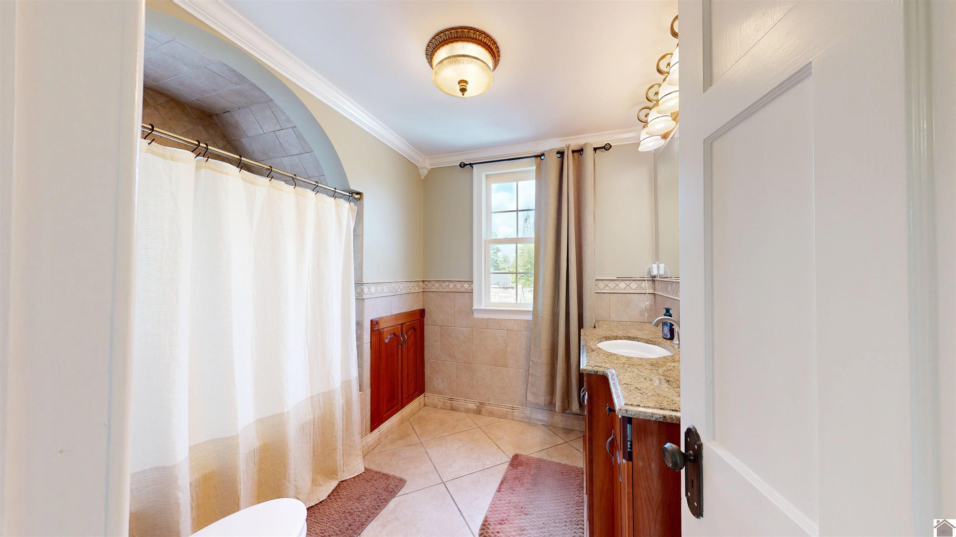 865 South Friendship