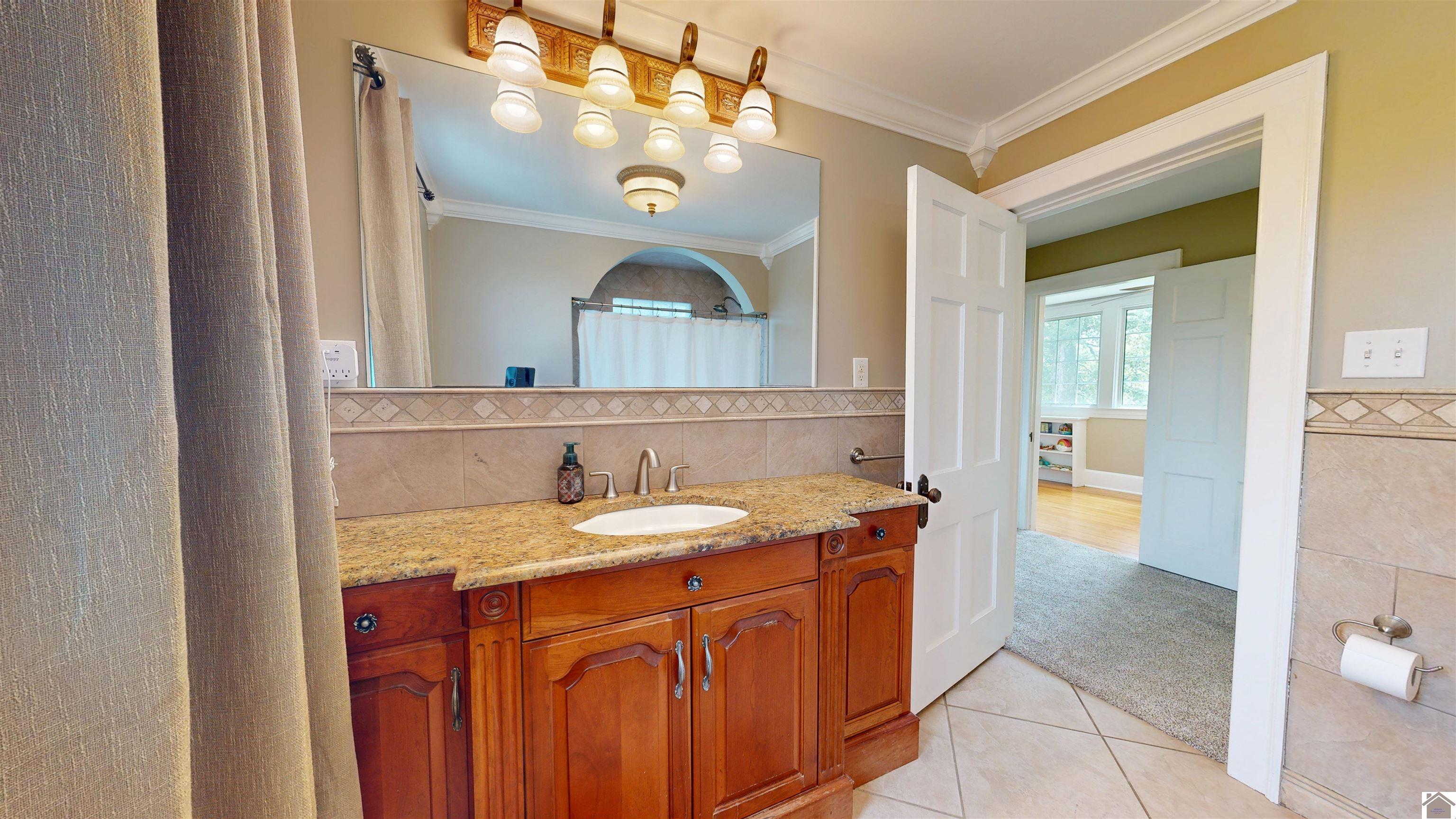 865 South Friendship