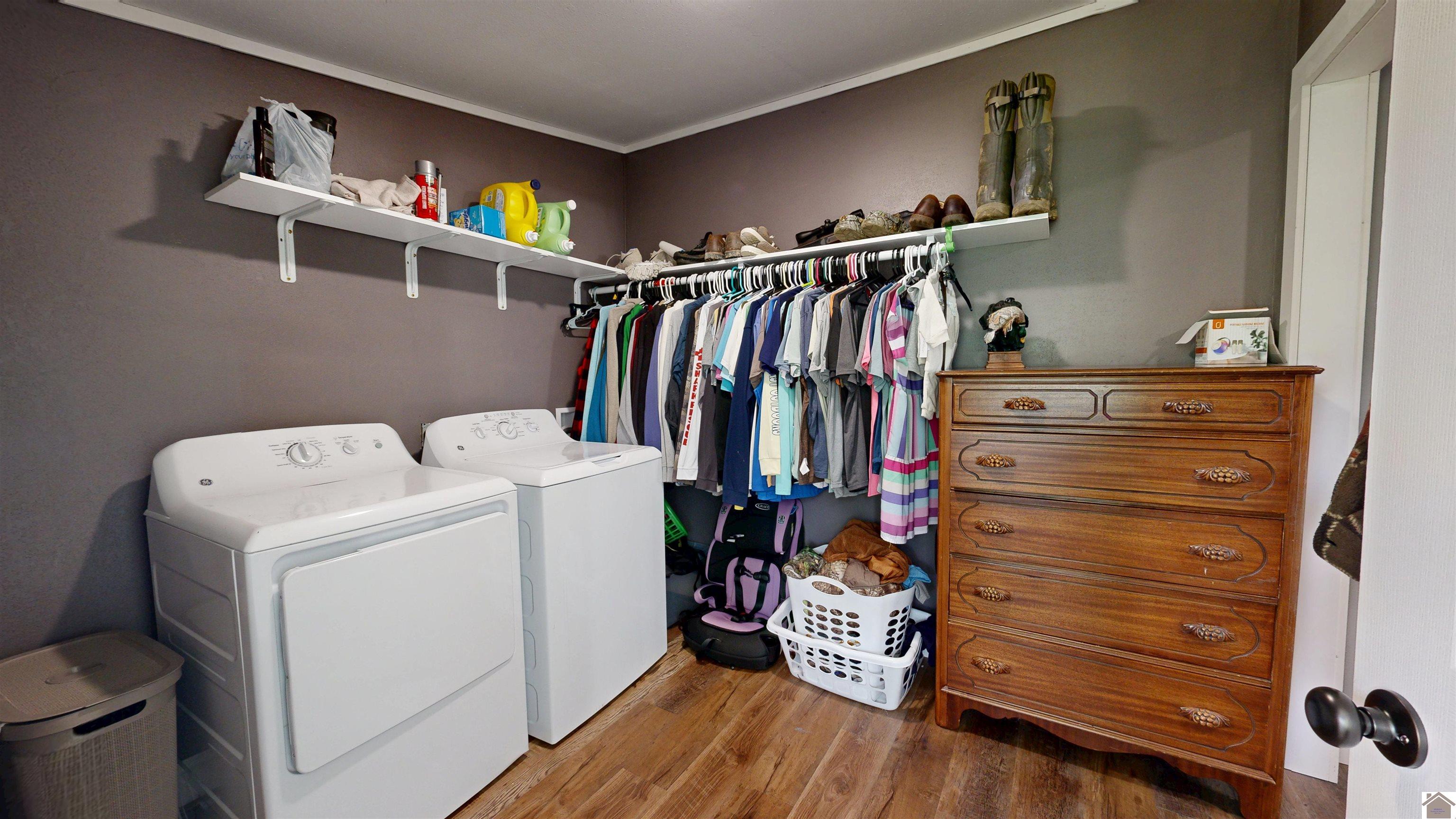 865 South Friendship