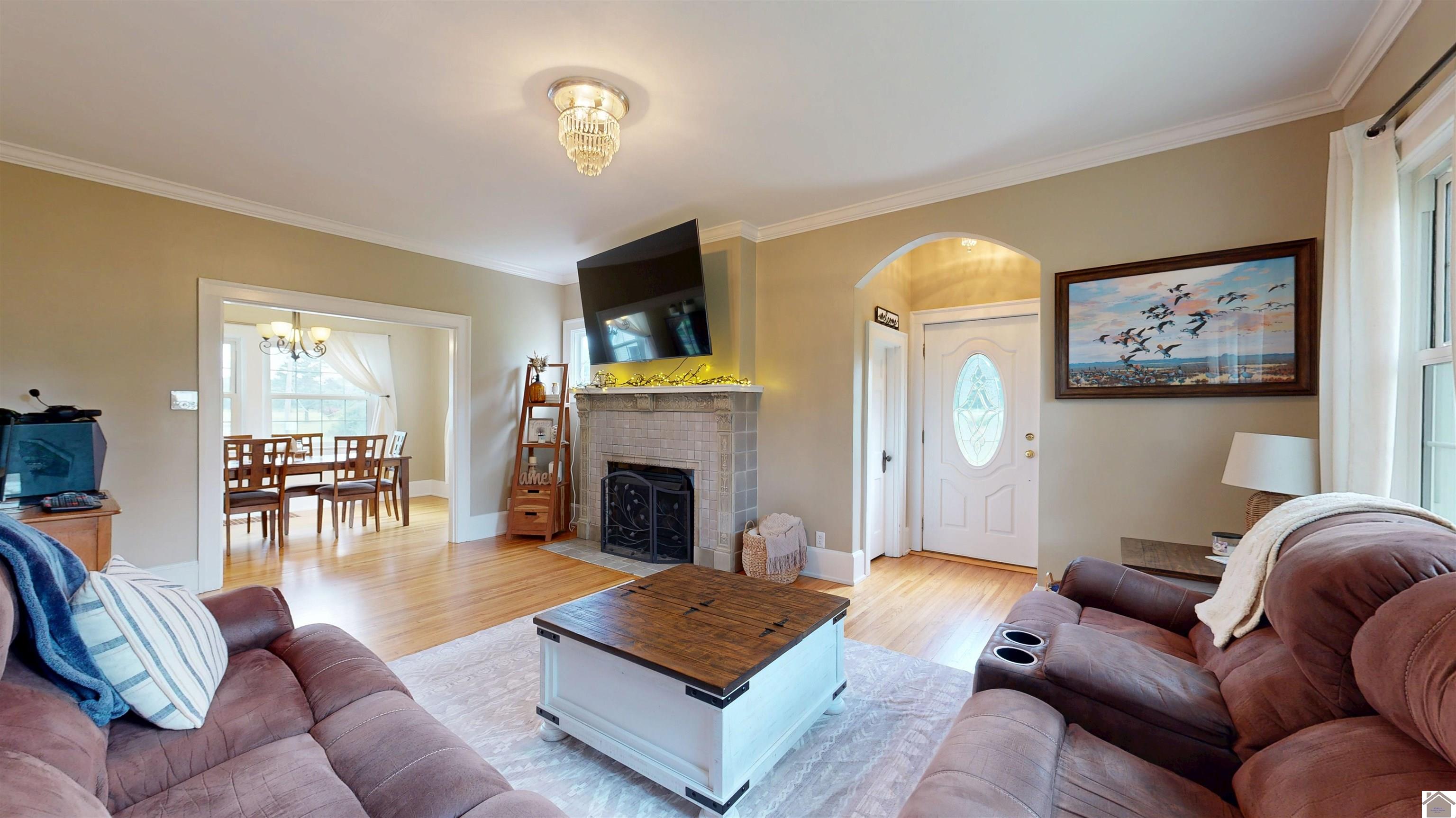 865 South Friendship