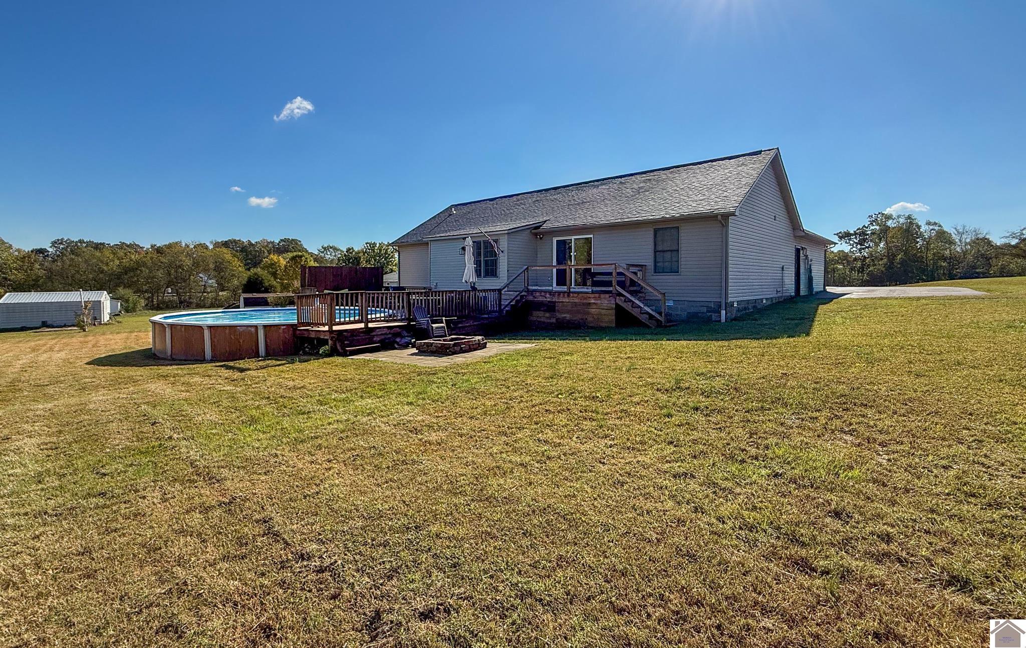 2445 Lovelaceville Florence Station Rd W.