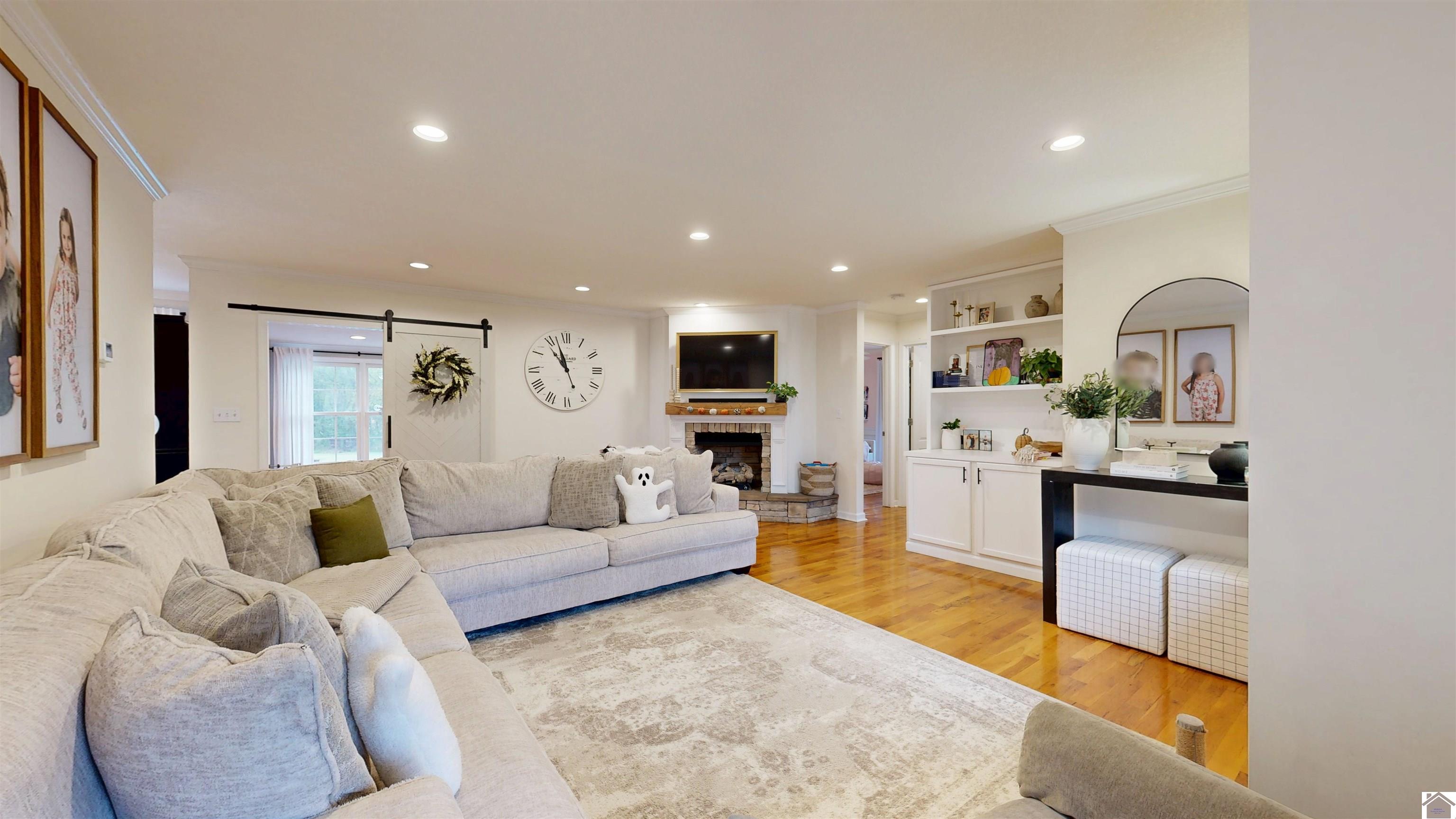 2445 Lovelaceville Florence Station Rd W.