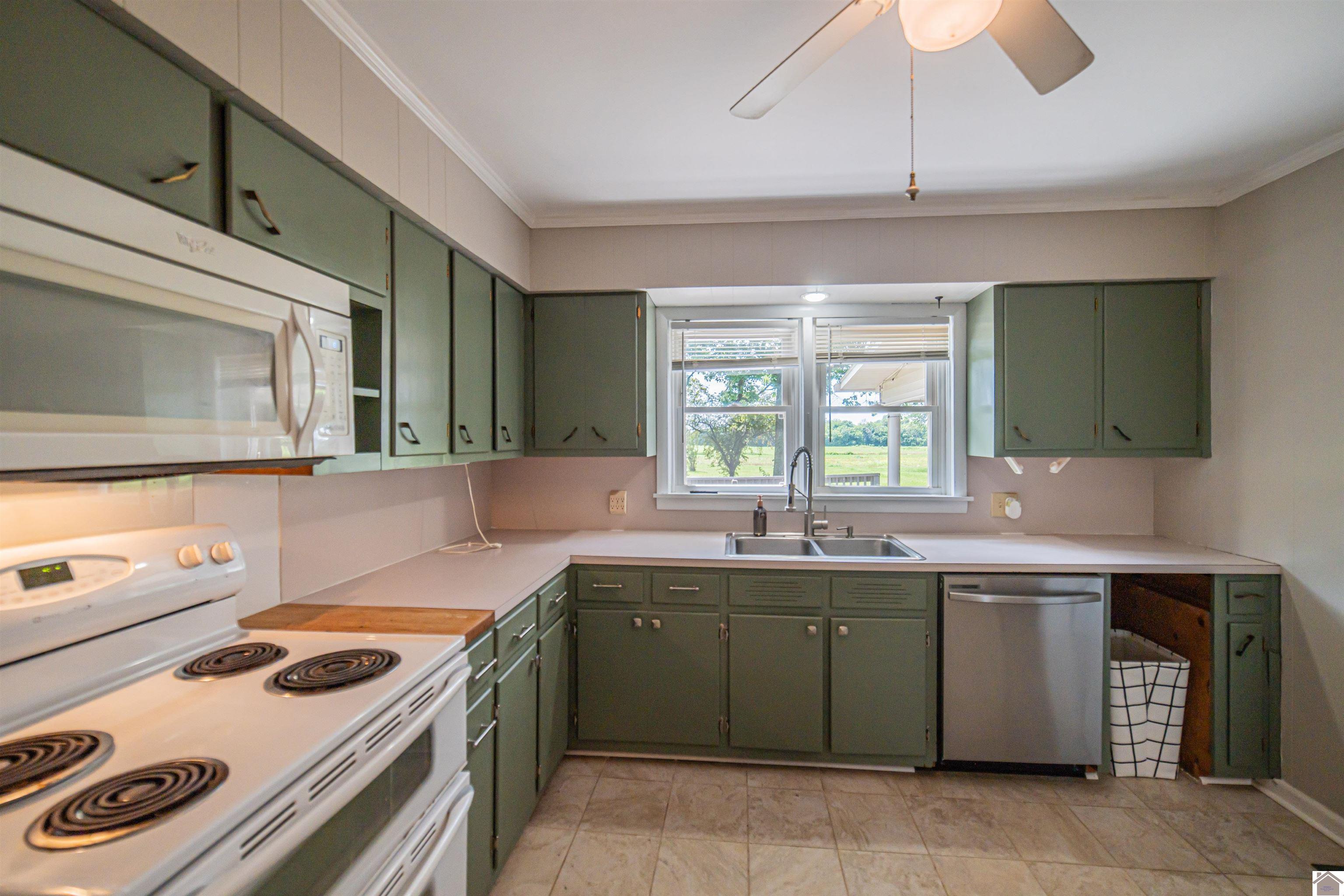 893 Peach Orchard Road