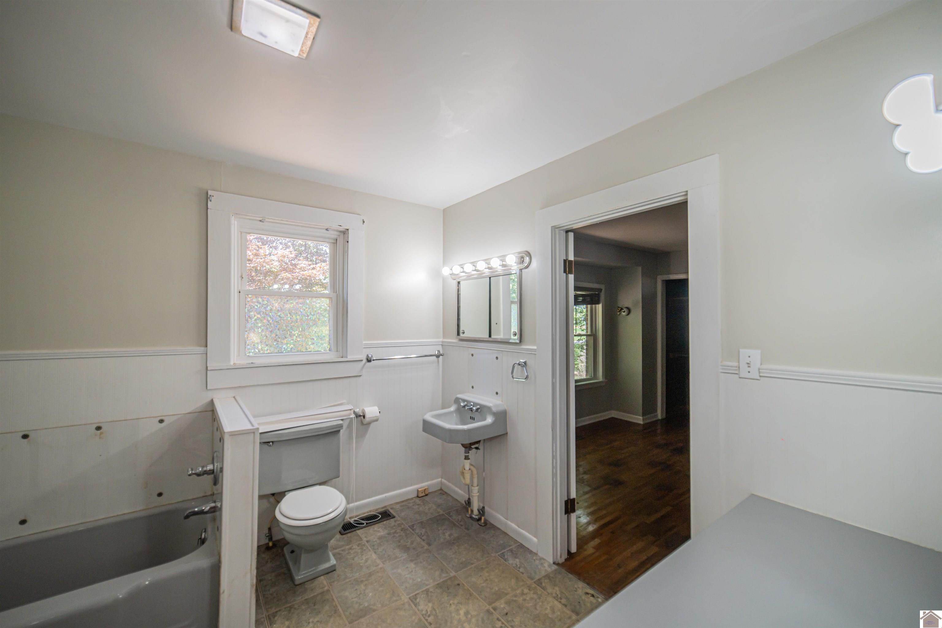 893 Peach Orchard Road