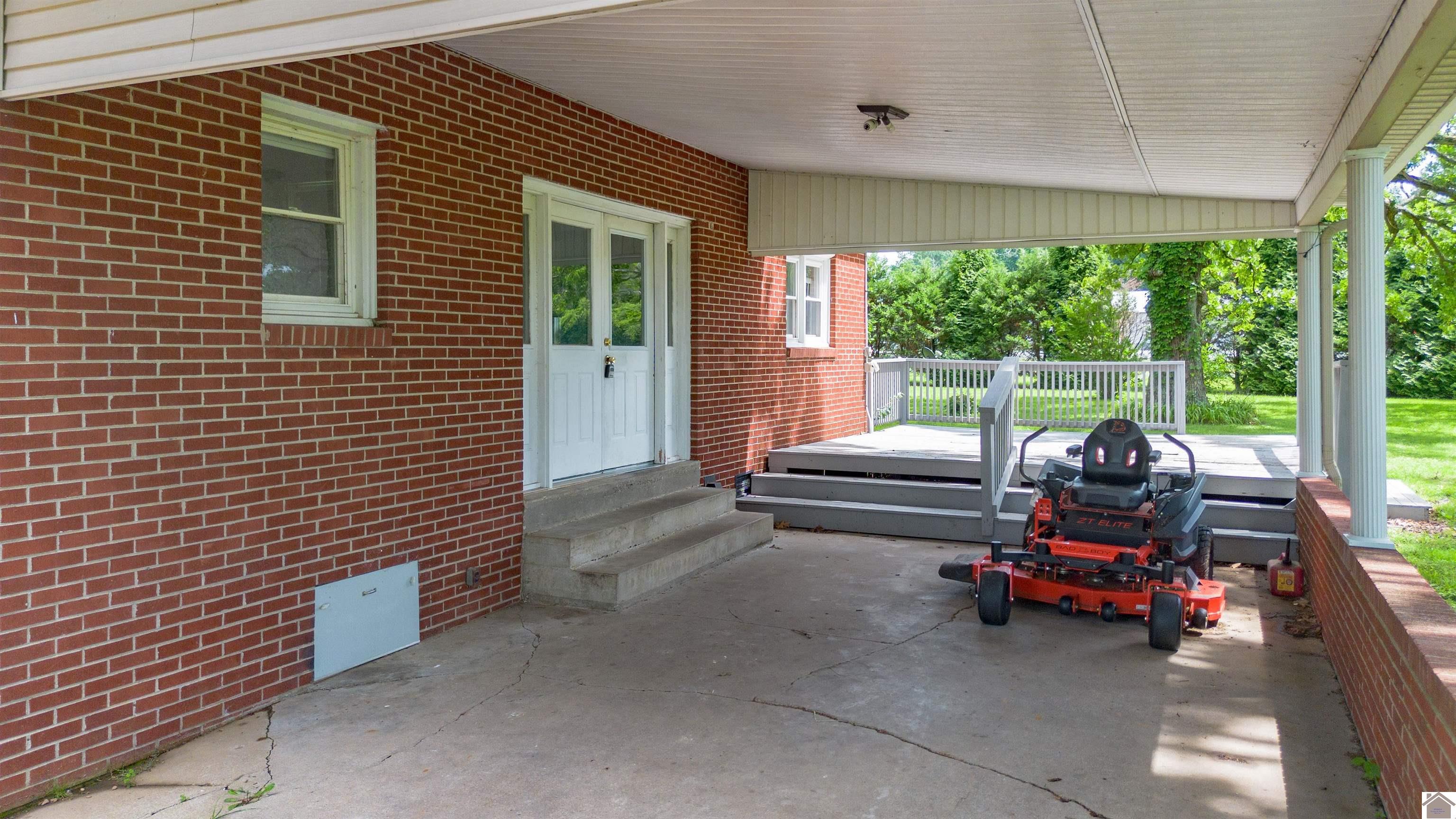 893 Peach Orchard Road