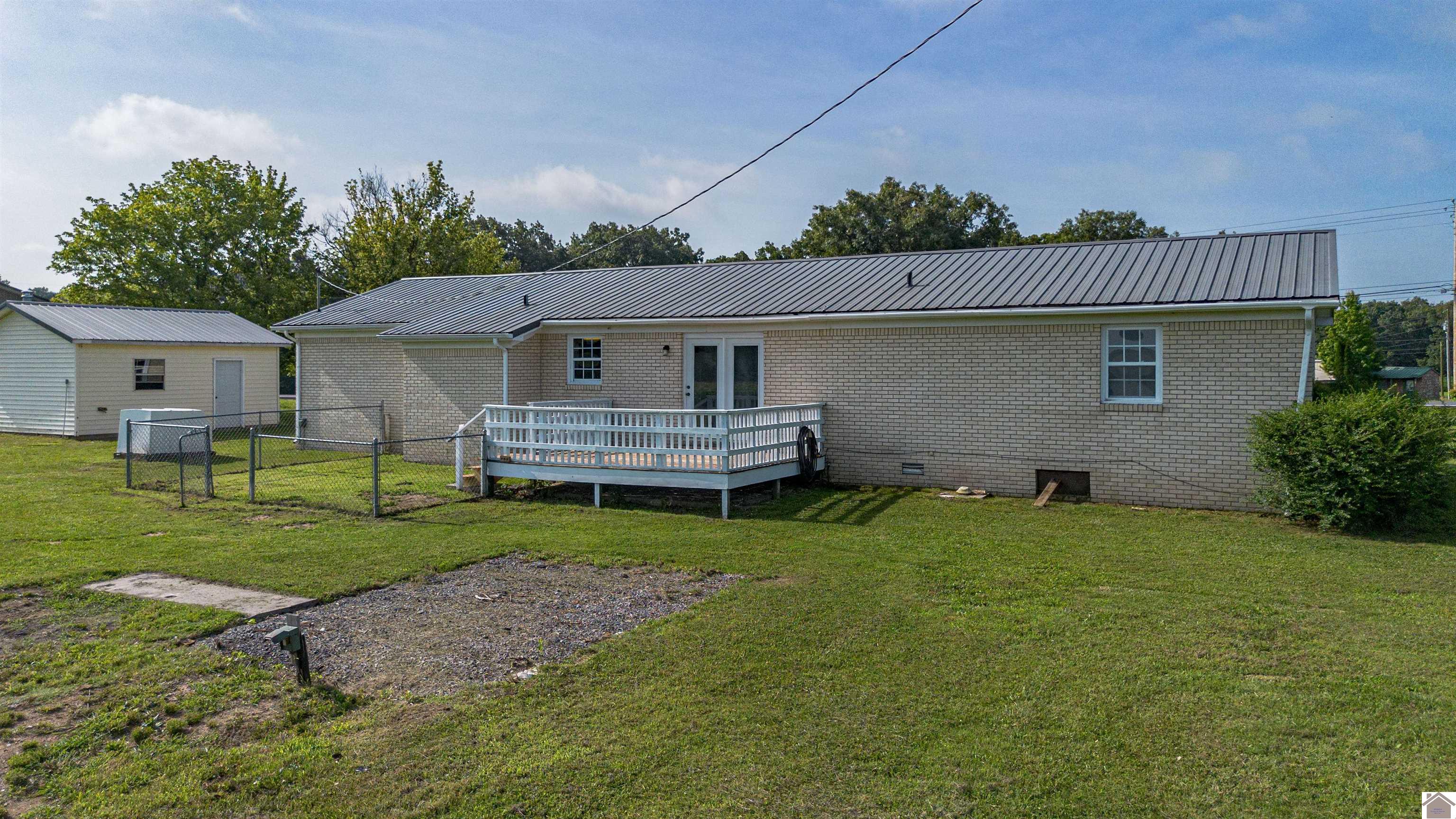 9676 State Route 121 N