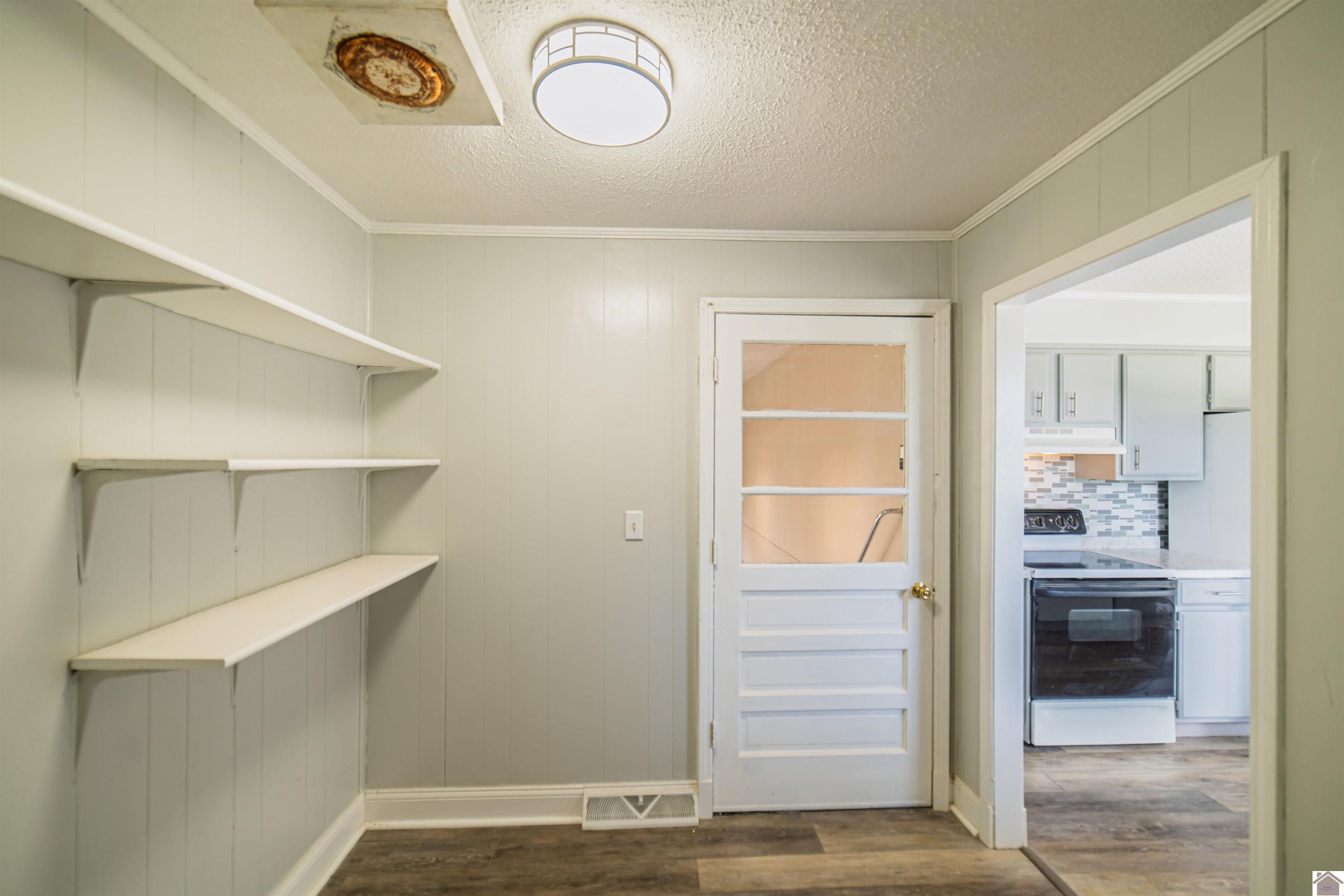 9676 State Route 121 N