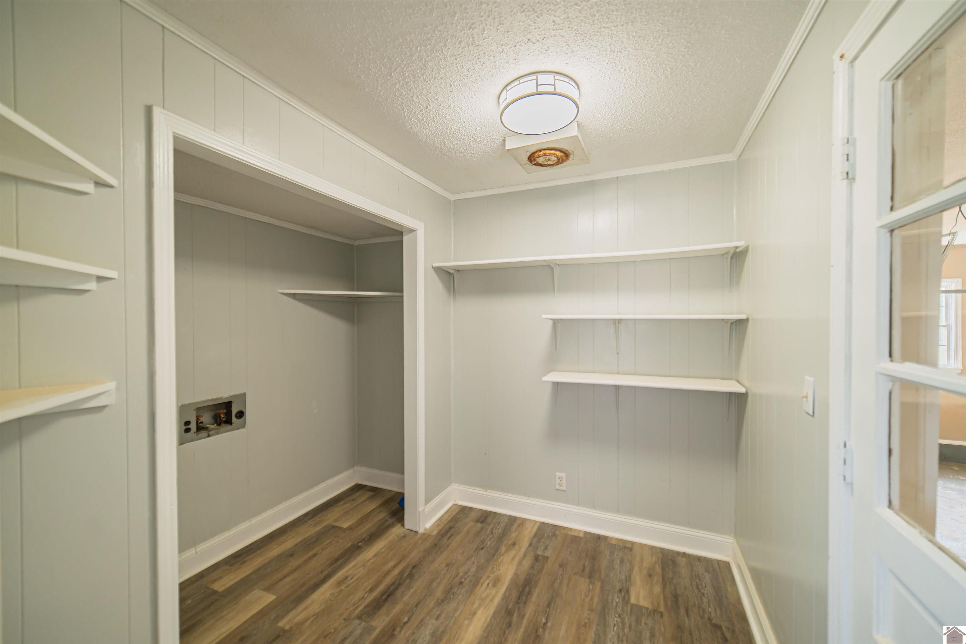 9676 State Route 121 N