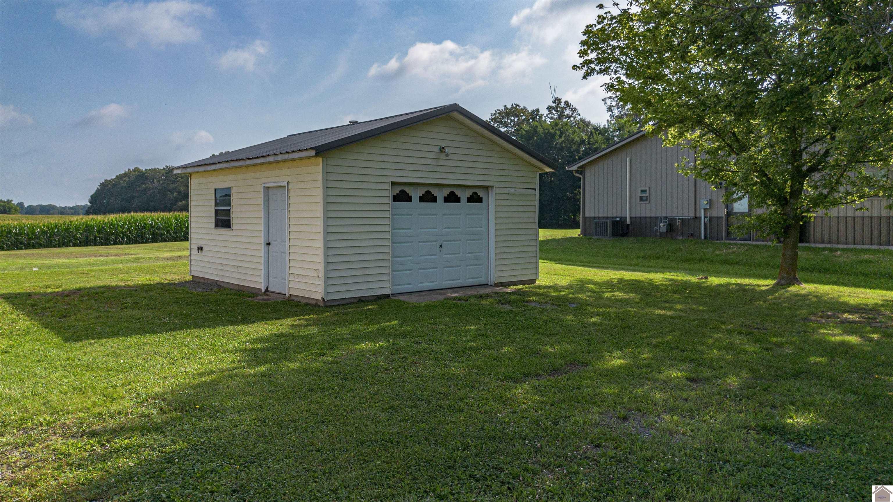 9676 State Route 121 N