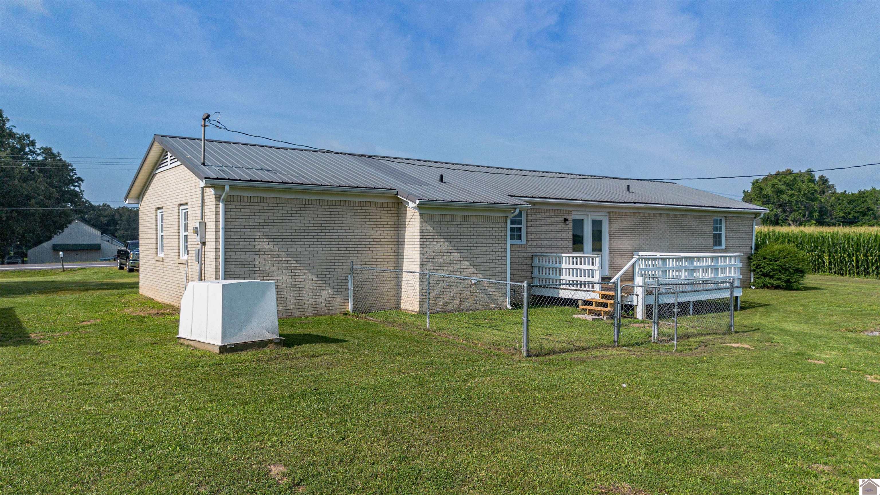 9676 State Route 121 N