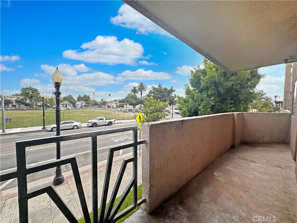 450 E 4th Street 110