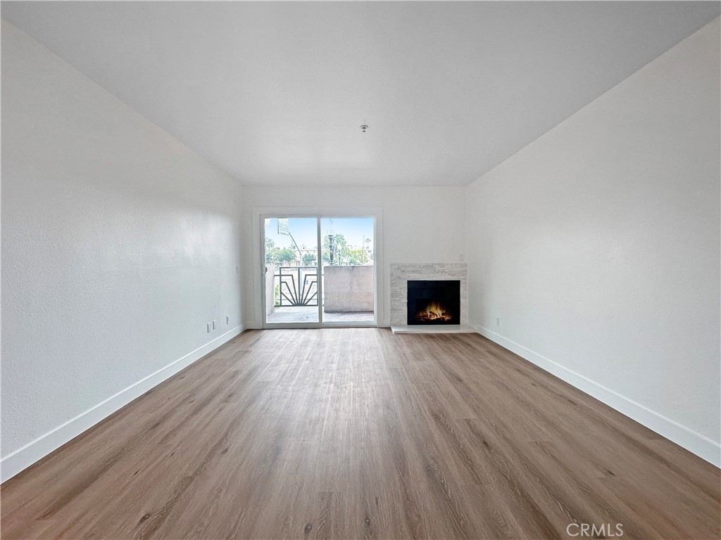 450 E 4th Street 110