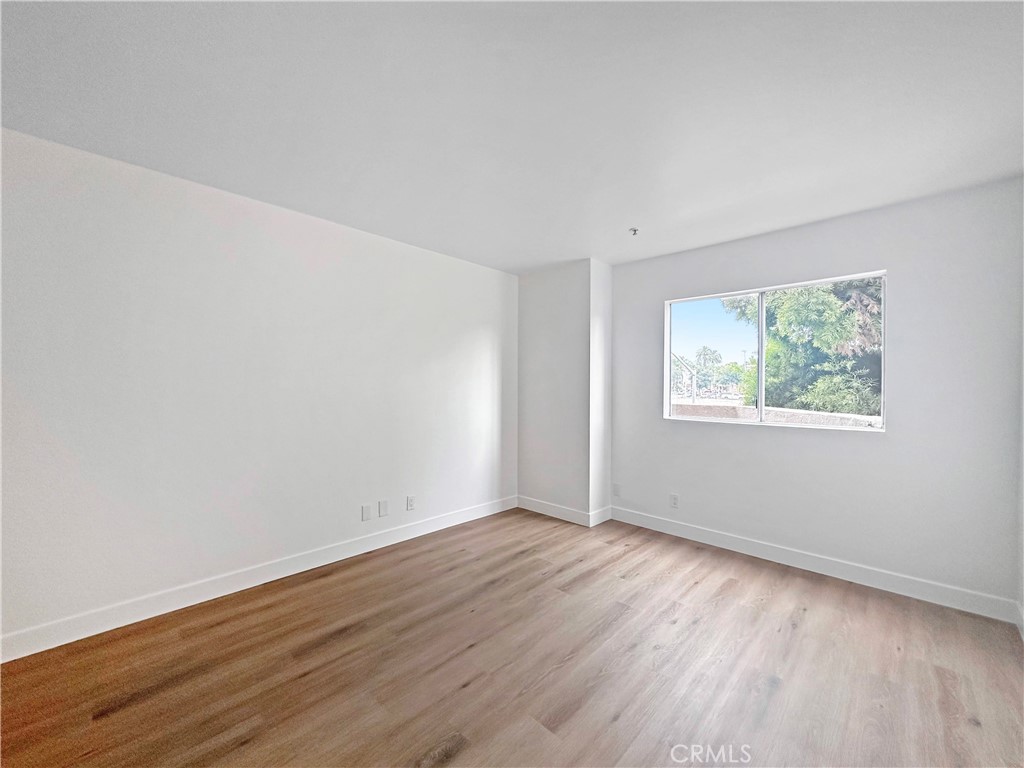 450 E 4th Street 110