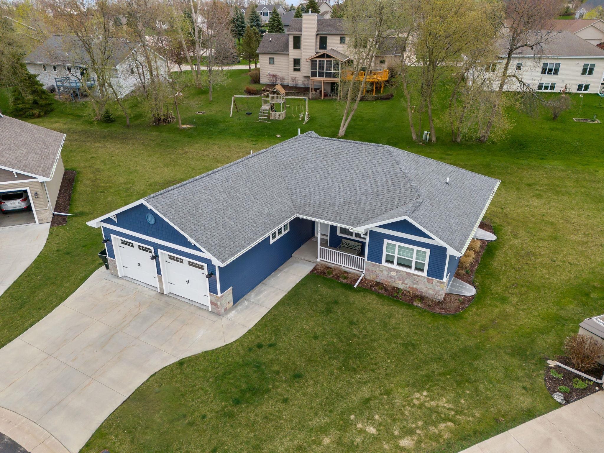 727 Chester Court