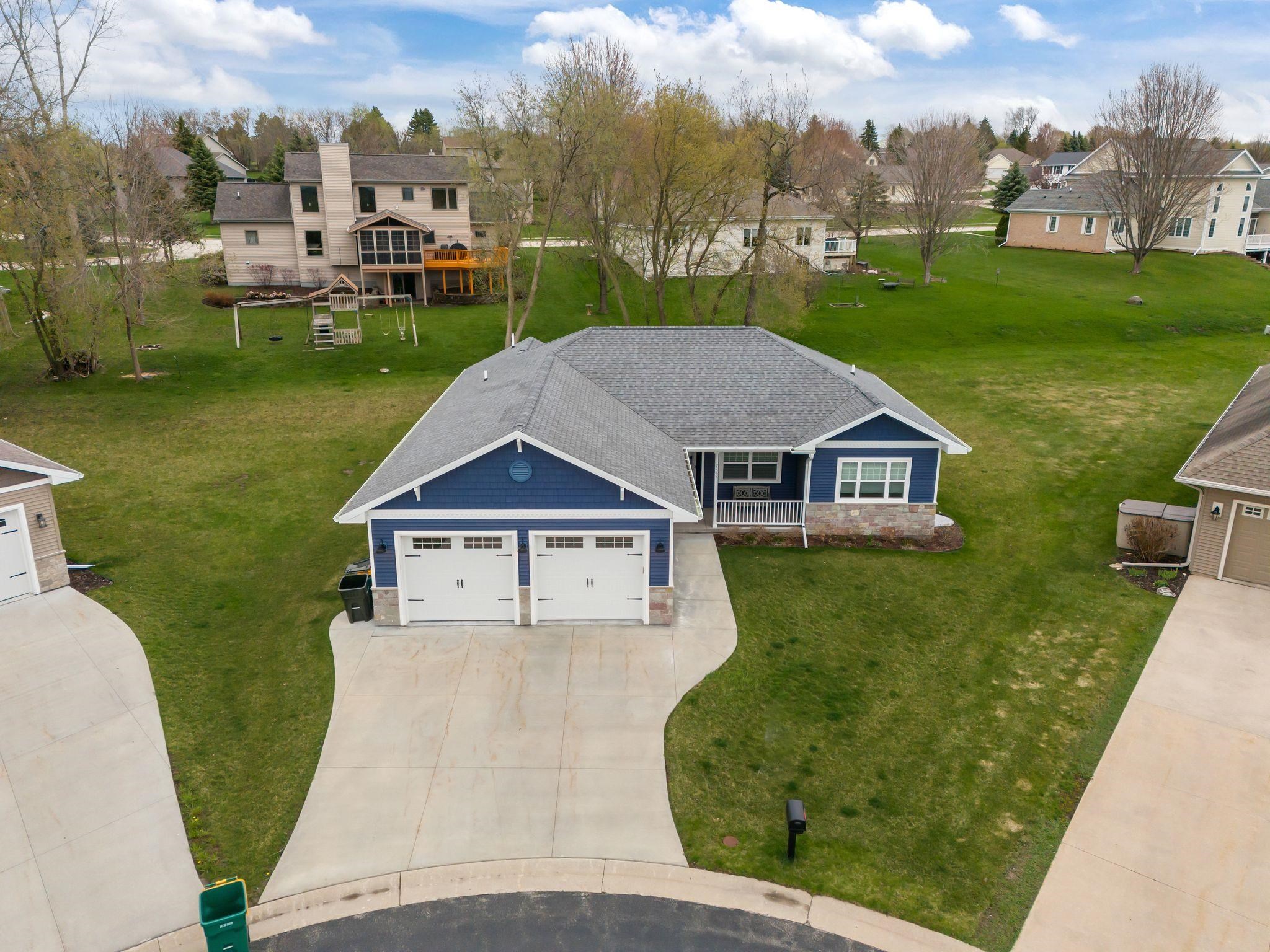 727 Chester Court