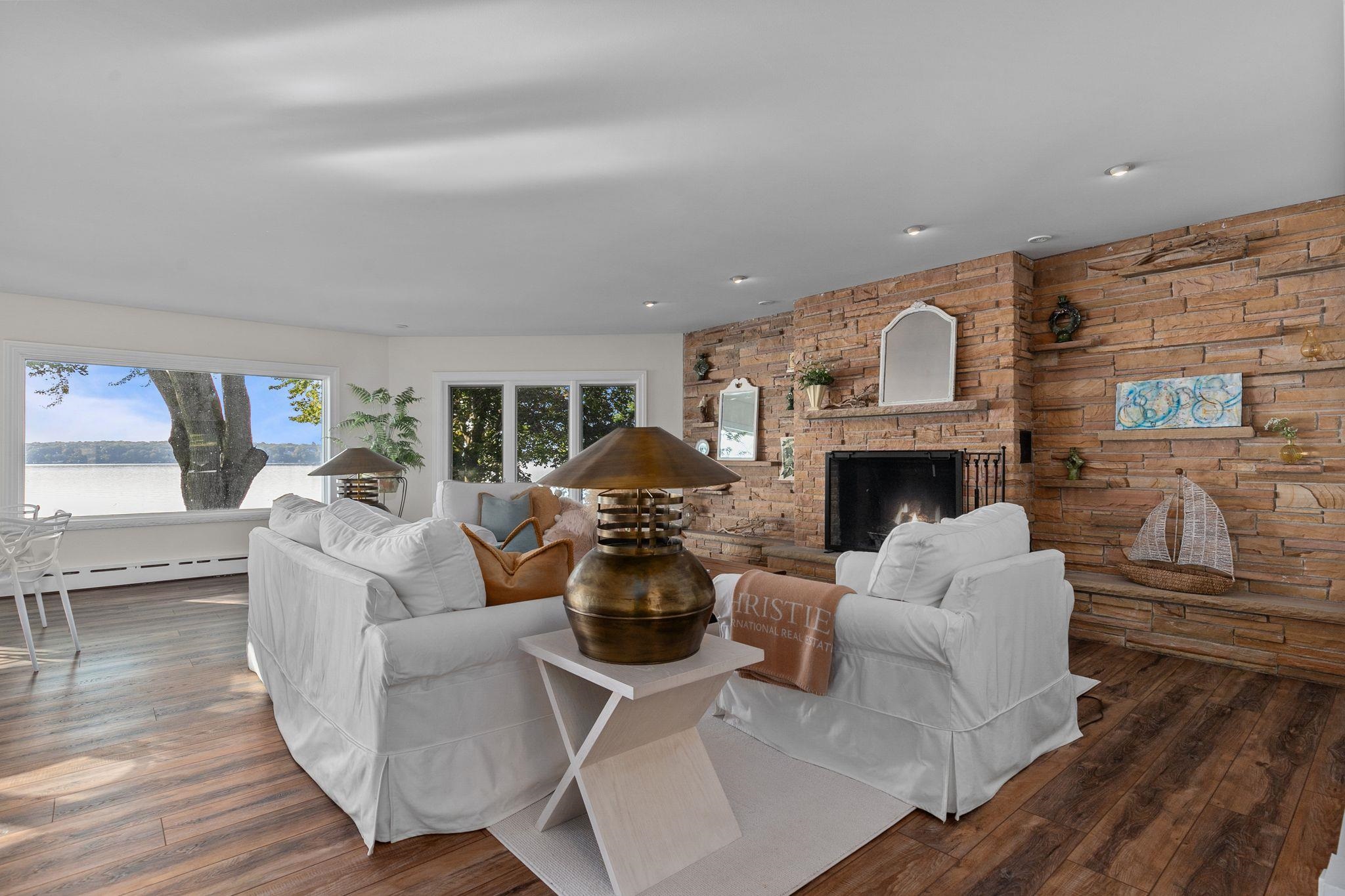 290 Forest Avenue