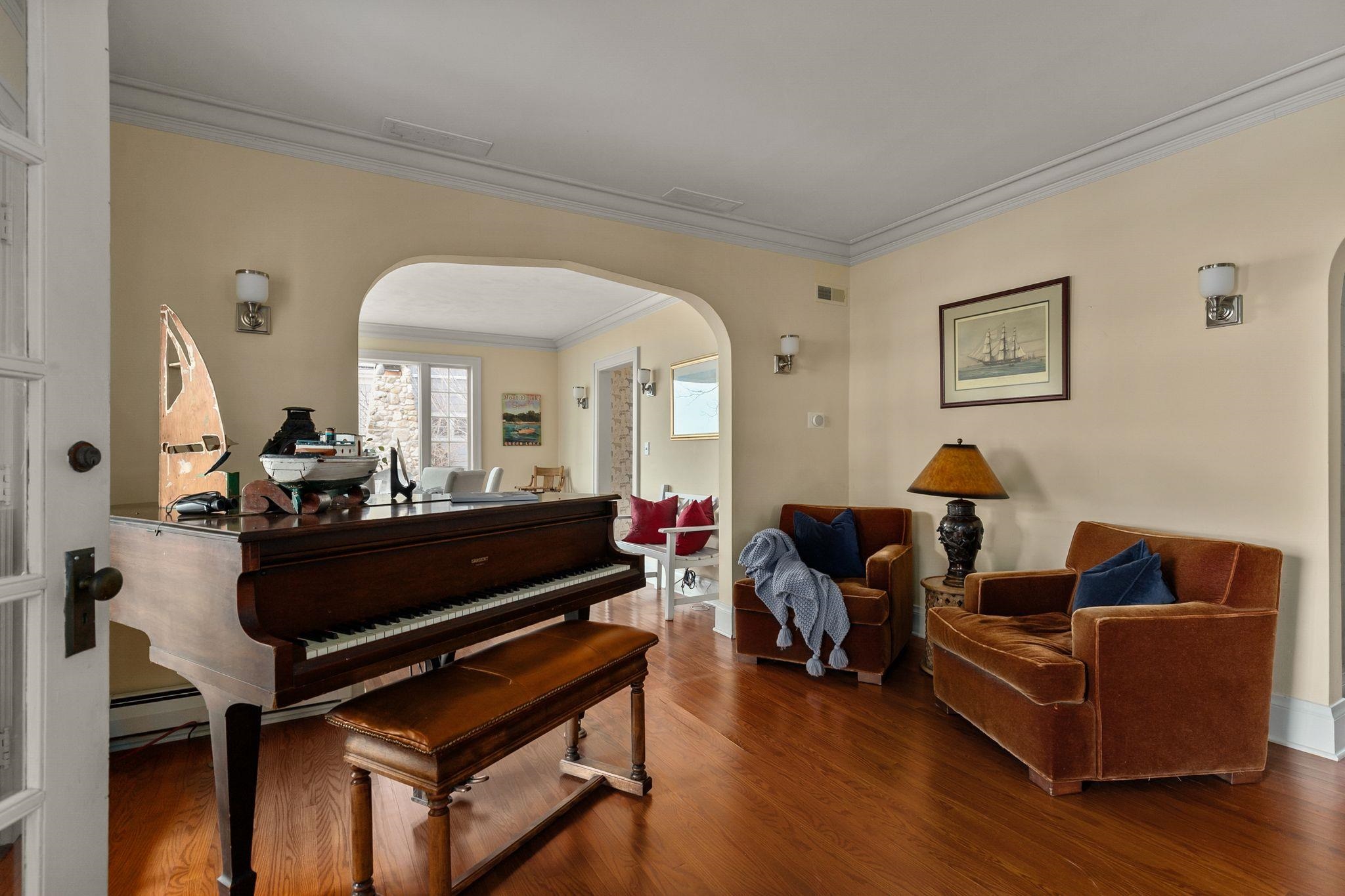 W1181 Illinois Avenue