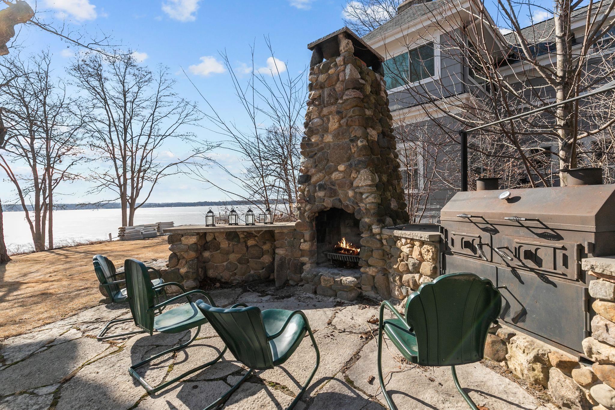 W1181 Illinois Avenue
