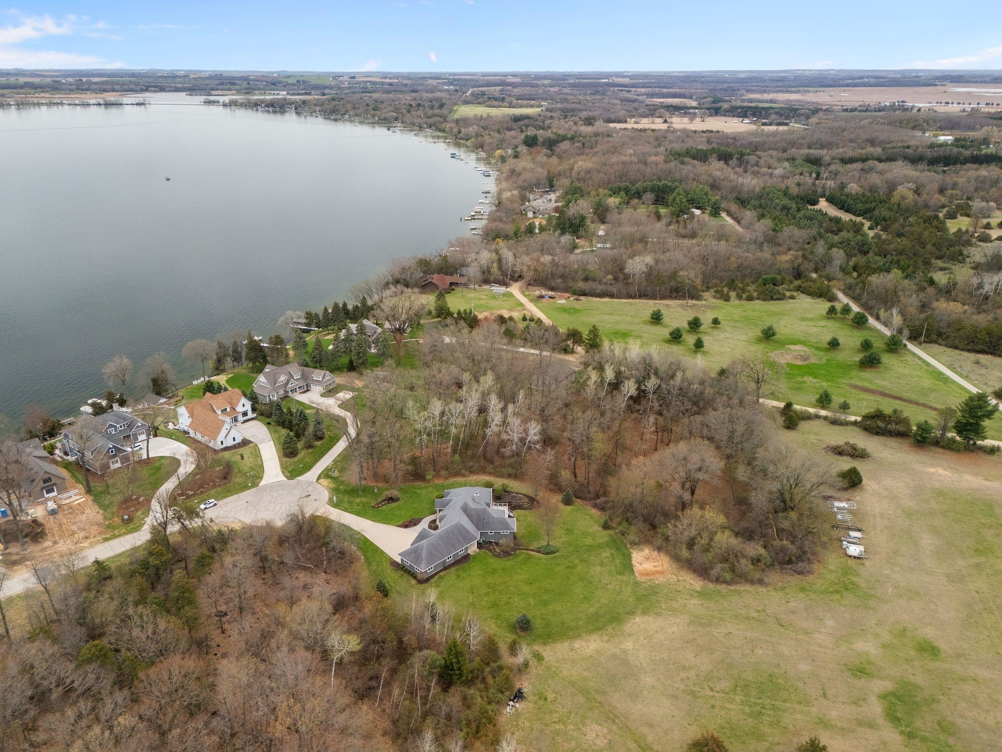 N4725 N Lakeshore Drive