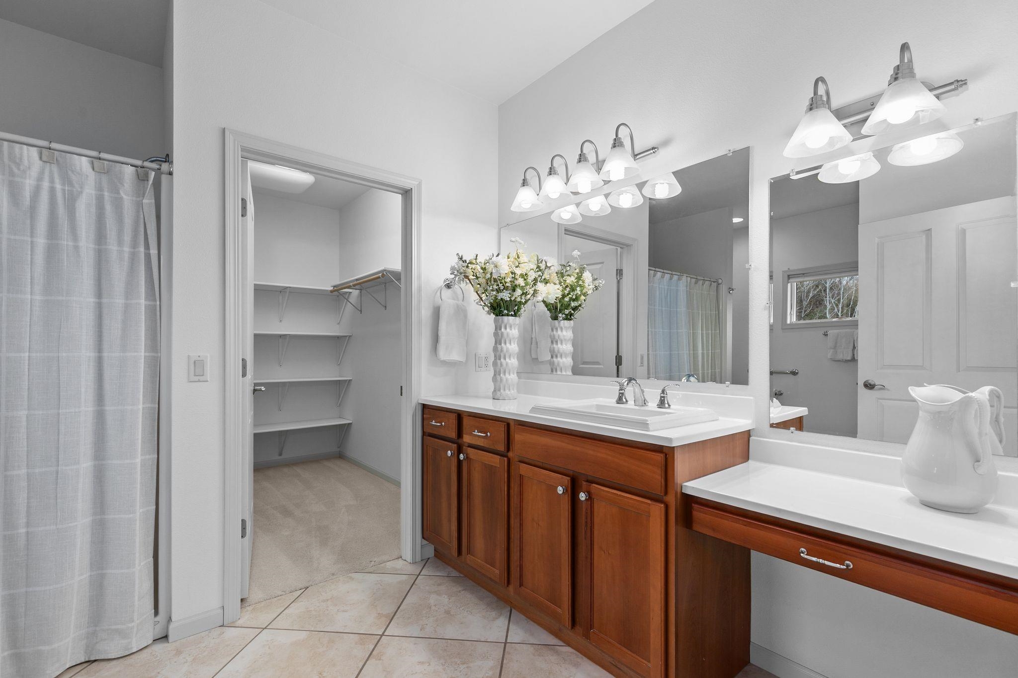 N4725 N Lakeshore Drive
