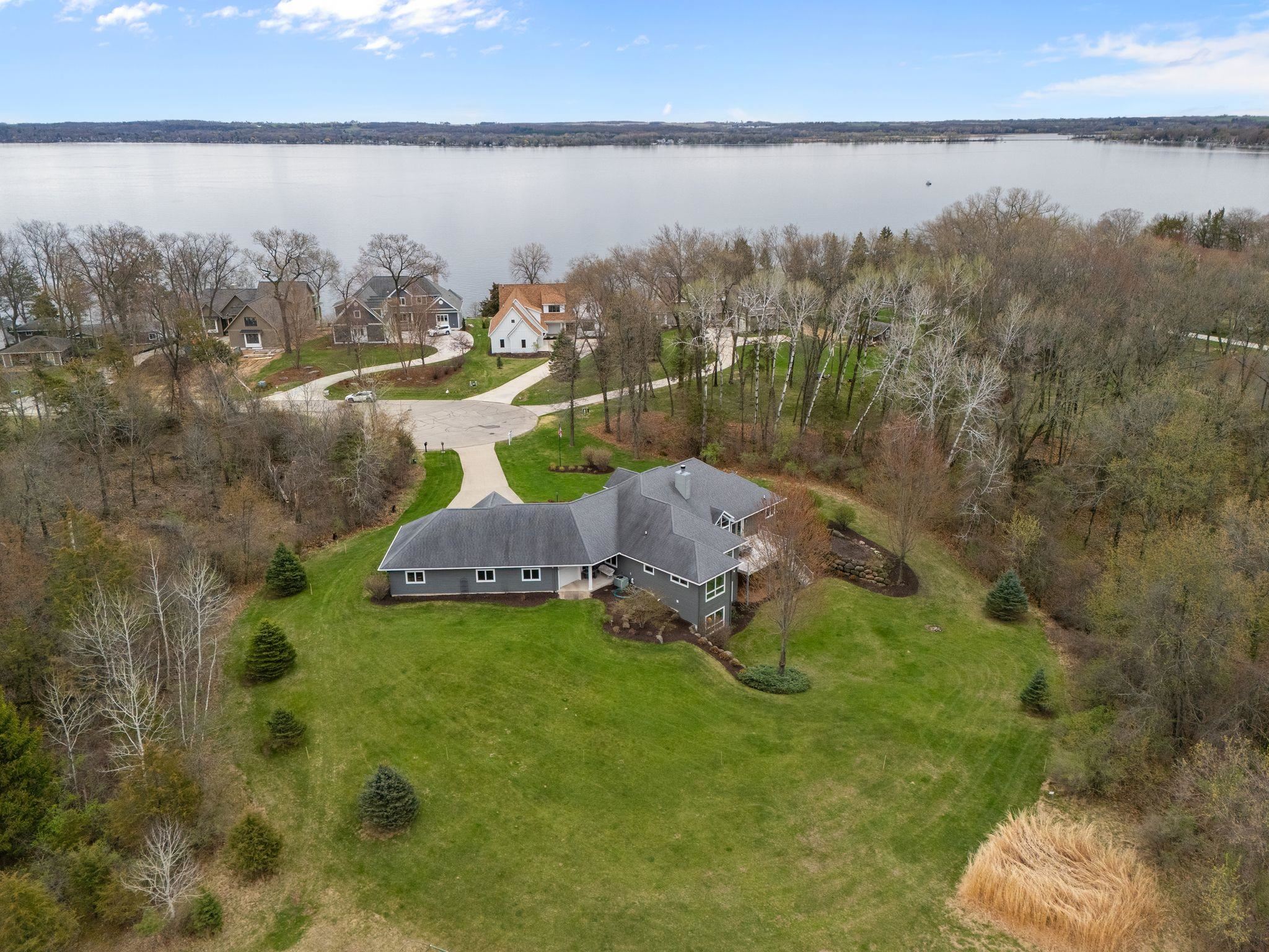 N4725 N Lakeshore Drive