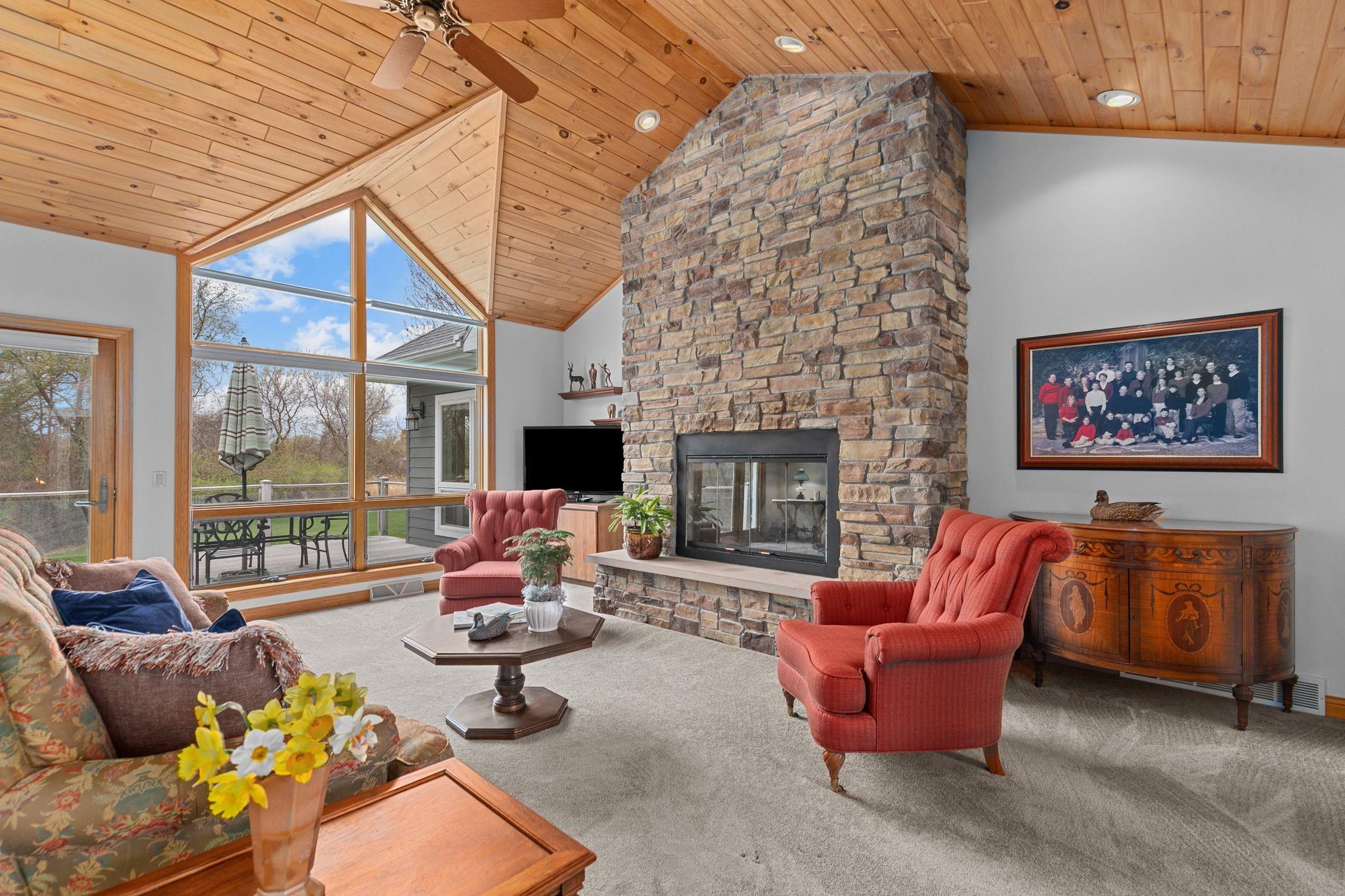 N4725 N Lakeshore Drive
