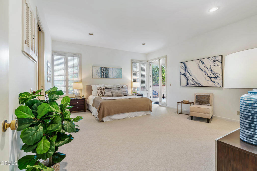 251 S Orange Grove Boulevard 2