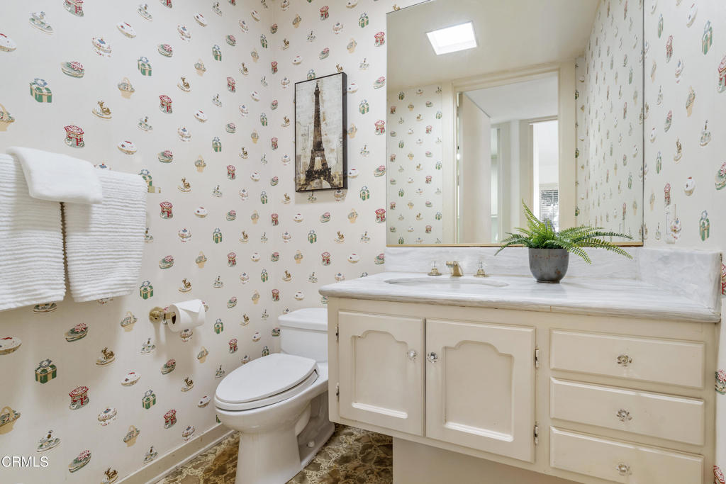 251 S Orange Grove Boulevard 2