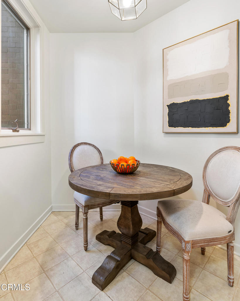 251 S Orange Grove Boulevard 2