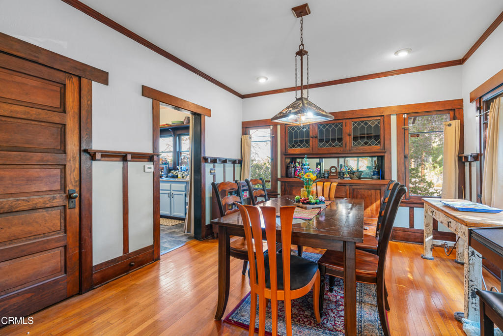 1145 N Catalina Avenue 1147
