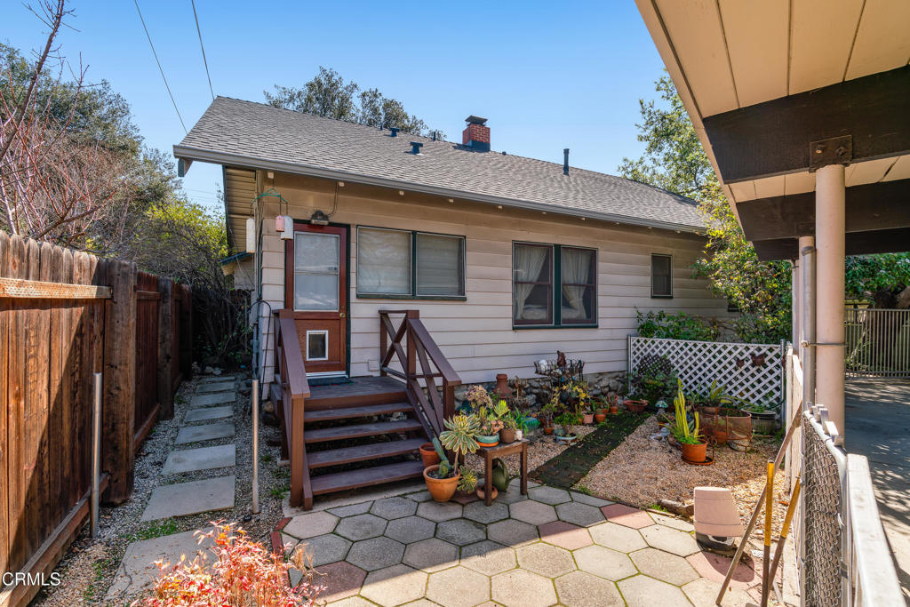 1145 N Catalina Avenue 1147