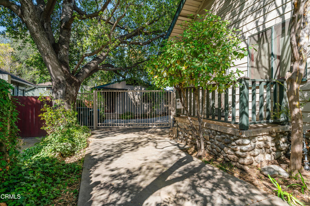 1145 N Catalina Avenue 1147