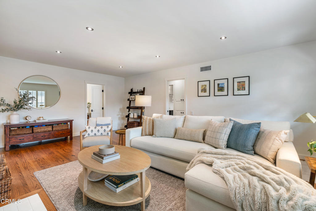 1741 La Barranca Road