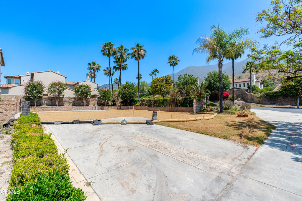 3769 N Hollingsworth Road