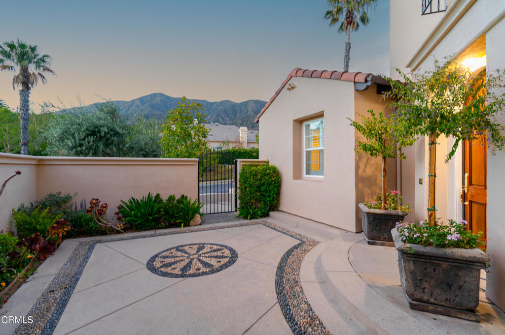 3911 Lilac Canyon Lane