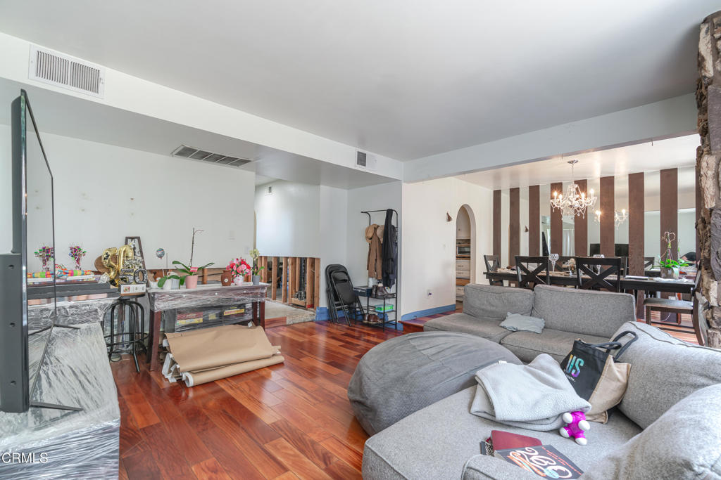 9025 Willis Avenue 147