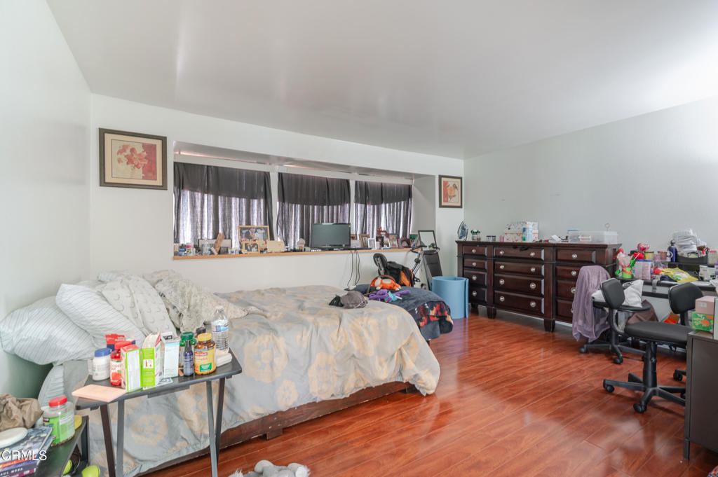 9025 Willis Avenue 147