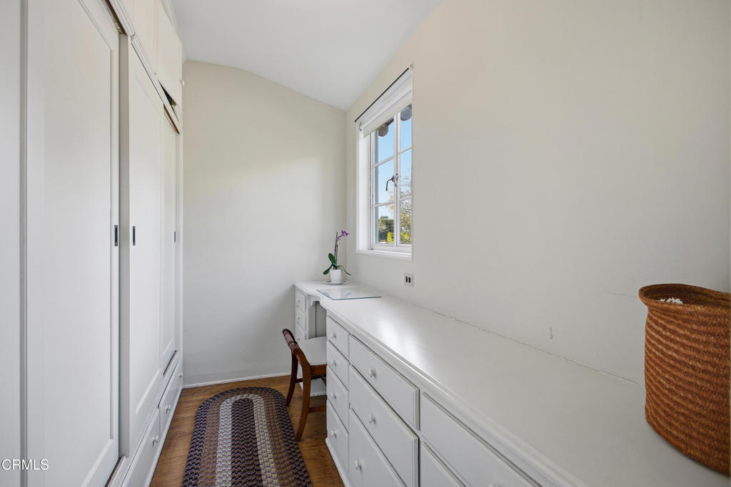 2450 E Orange Grove Boulevard