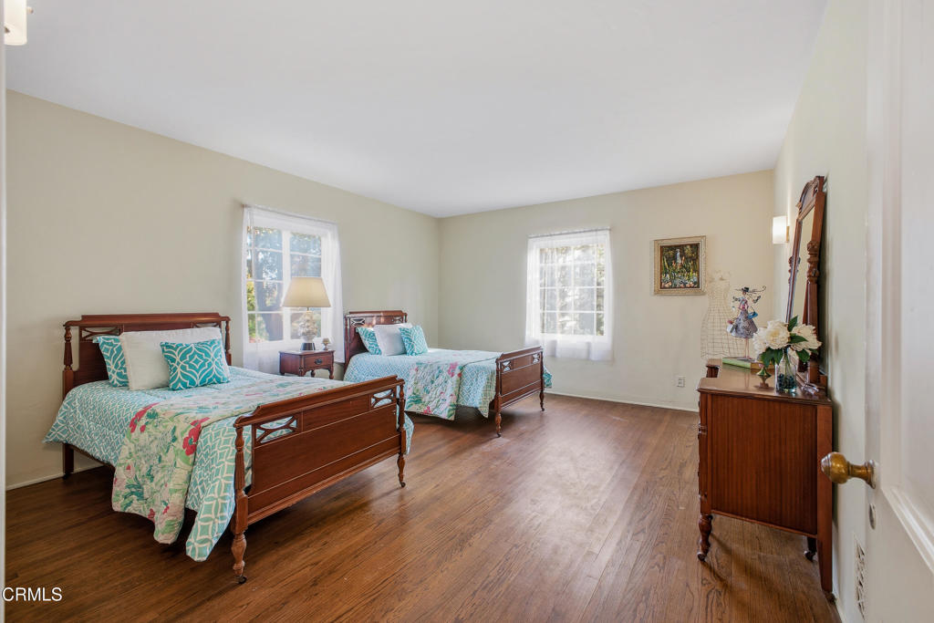 2450 E Orange Grove Boulevard