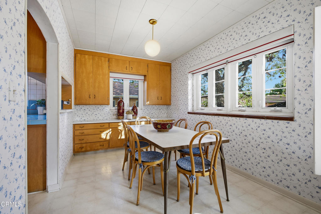 2450 E Orange Grove Boulevard