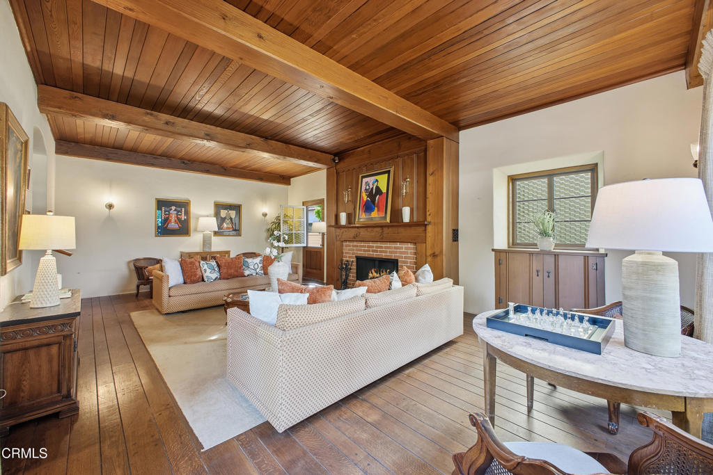 2450 E Orange Grove Boulevard