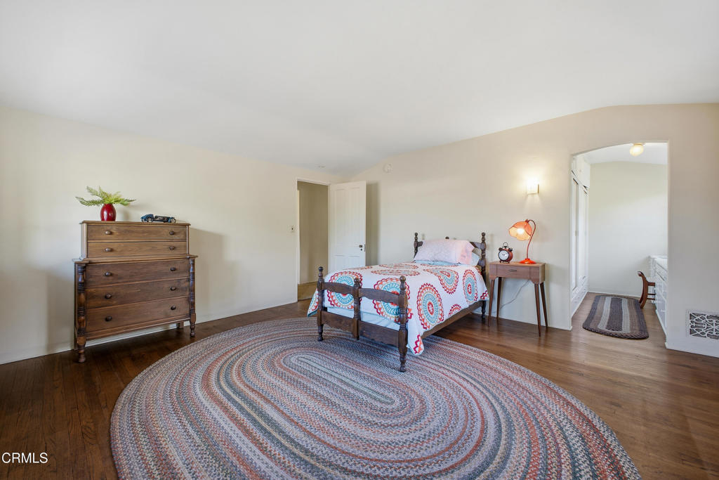 2450 E Orange Grove Boulevard